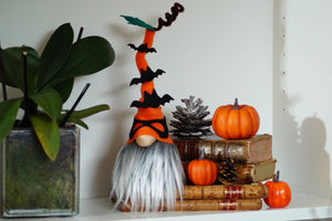 Pumpkin gnome: Halloween Shelf sitter