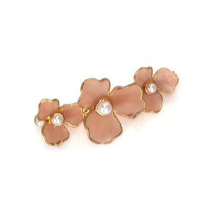 THREE PETAL BARRETTE: Pearl