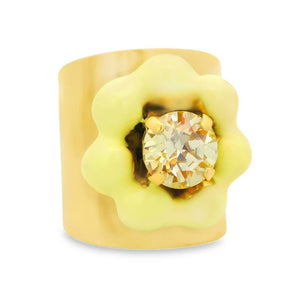 Nerissa Ring: Yelwyn