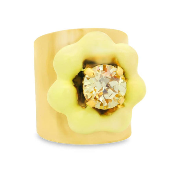 Nerissa Ring: Yelwyn