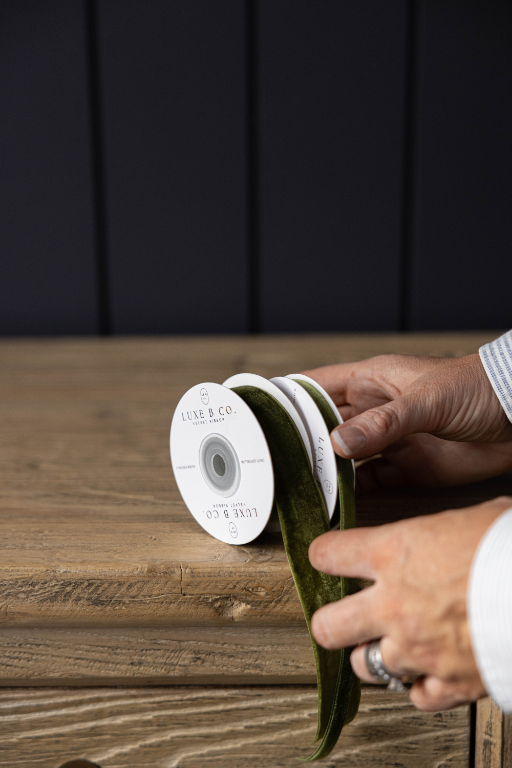 Ribbon Sage Velvet Holiday Decor: Medium