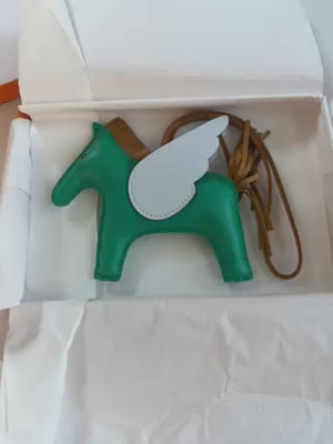 Hermes’ Pegasus MM bag charm